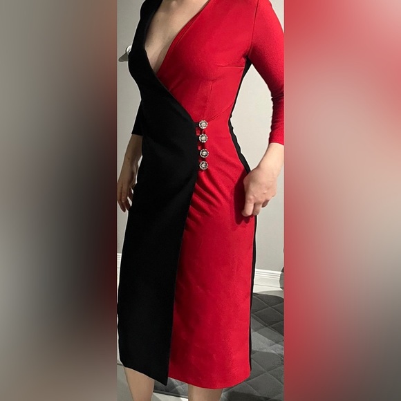 Black and Red Dress - Picture 2 of 8
